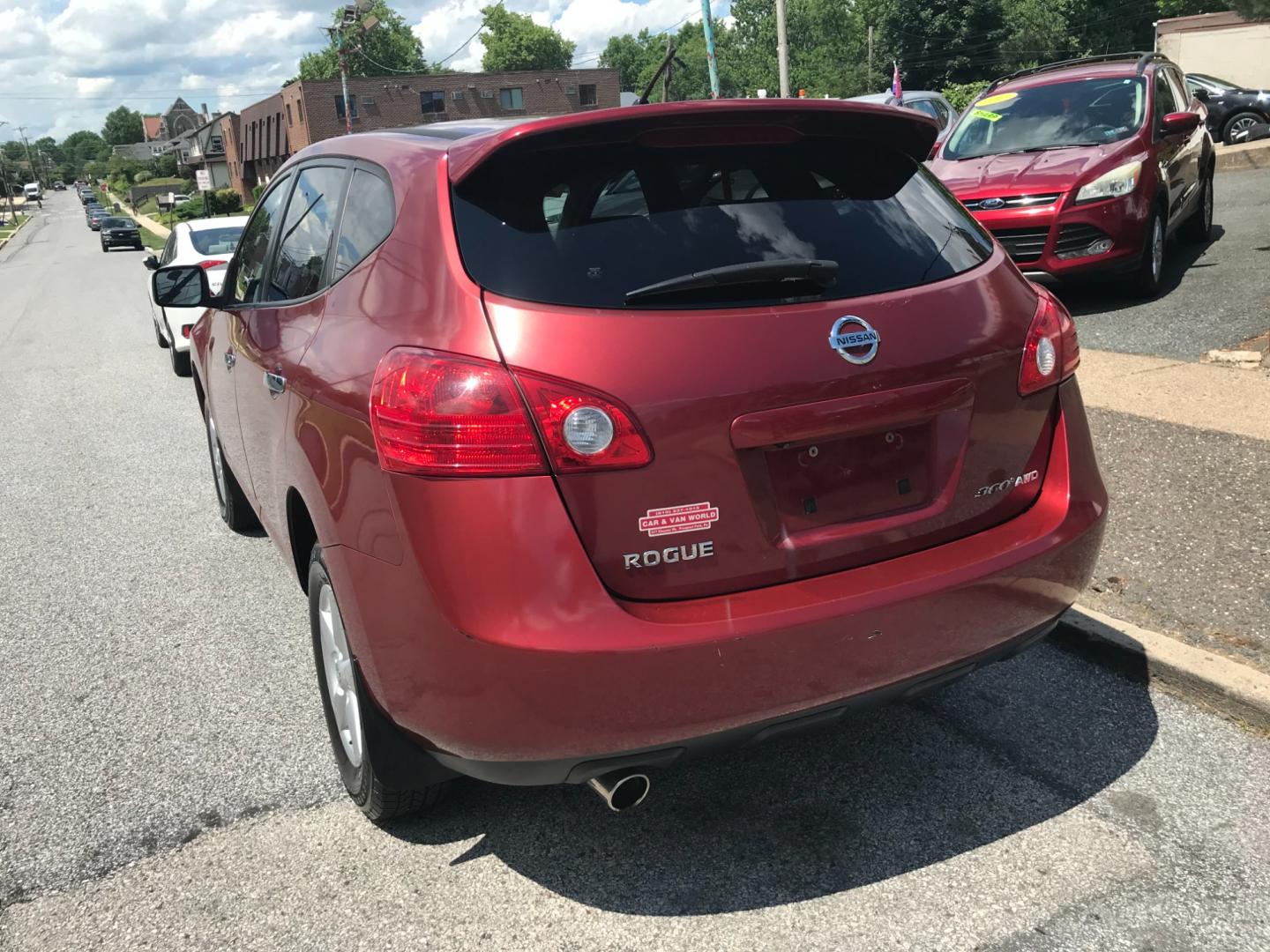 2010 Red /Gray Nissan Rogue S (JN8AS5MV0AW) with an 2.5 V4 engine, Automatic transmission, located at 577 Chester Pike, Prospect Park, PA, 19076, (610) 237-1015, 39.886154, -75.302338 - Photo#5